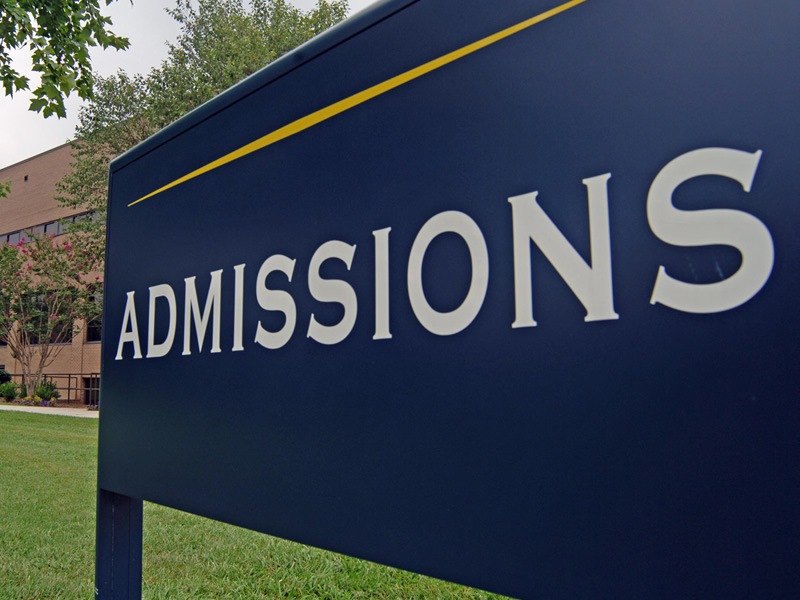 International Admissions at Dongding International Education
